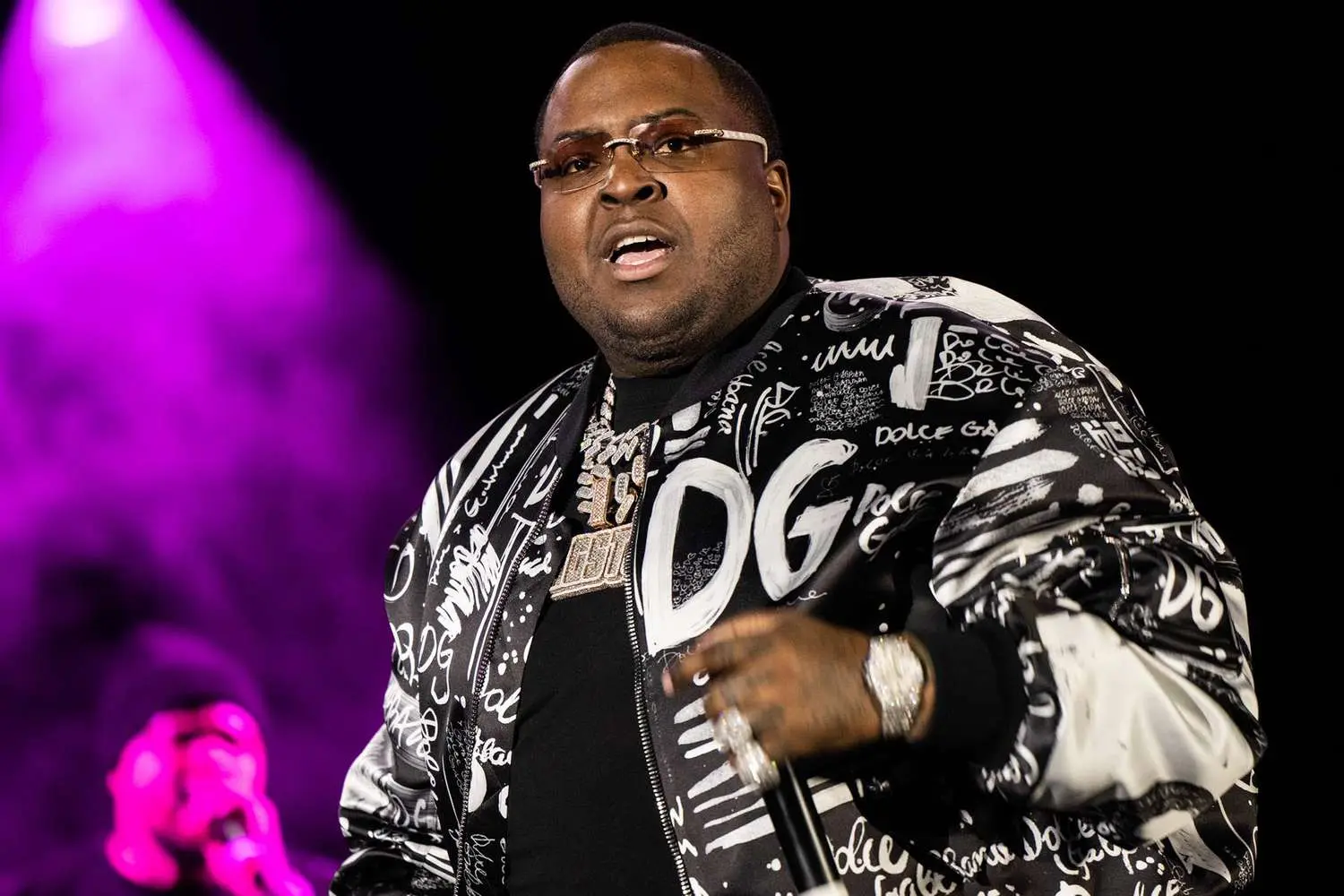 Impactante sentencia: Sean Kingston y su madre enfrentan 20 años tras fraude increíble