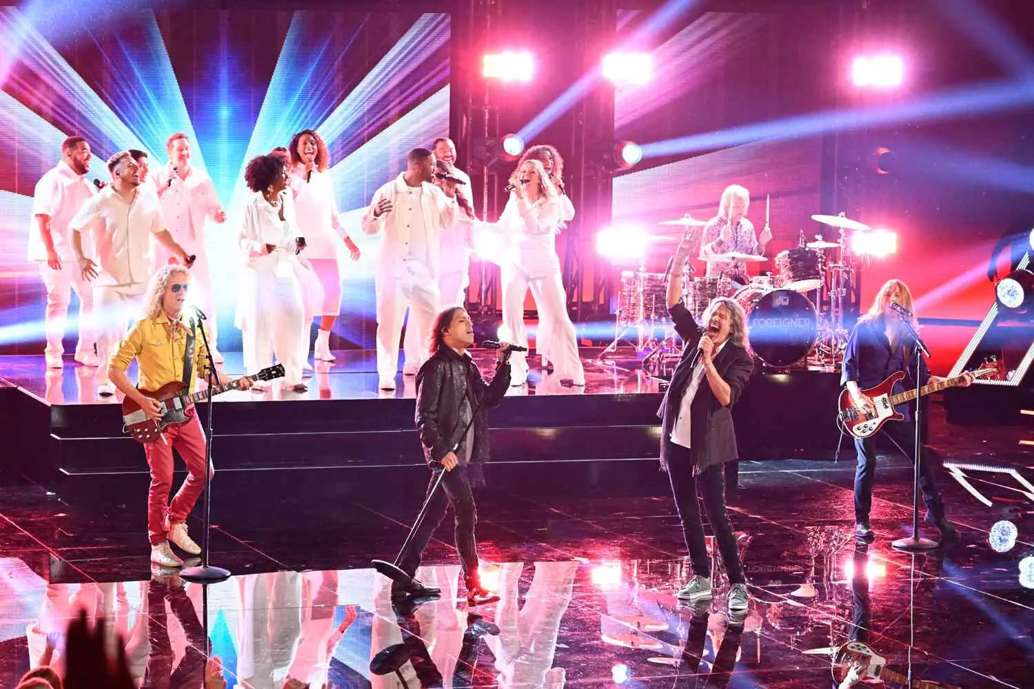 Un emocionante cambio en Foreigner: Kelly Hansen se despide y presenta a su sucesor.