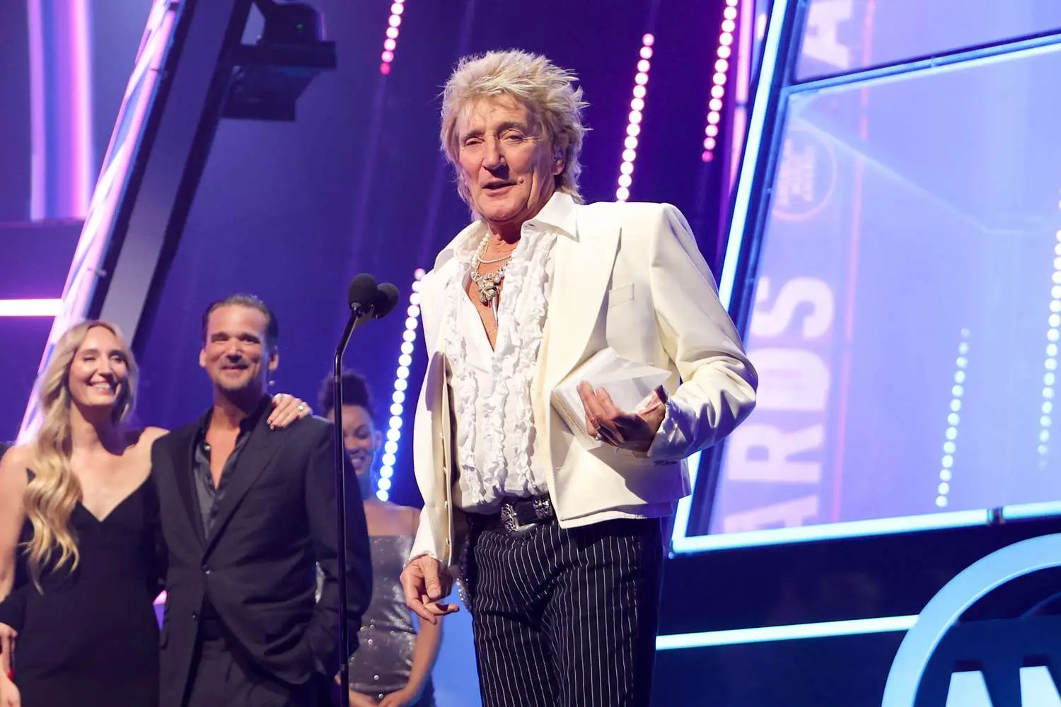 Descubre los secretos más sorprendentes de Rod Stewart, el ícono del rock