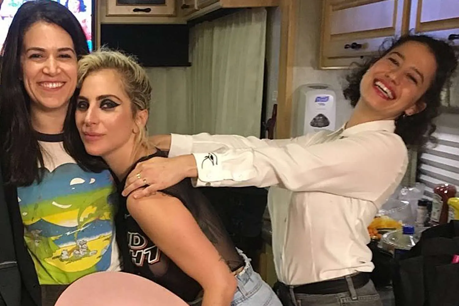 Lo que Lady Gaga reveló a las estrellas de Broad City te sorprenderá- Últimas noticias Ecuador
