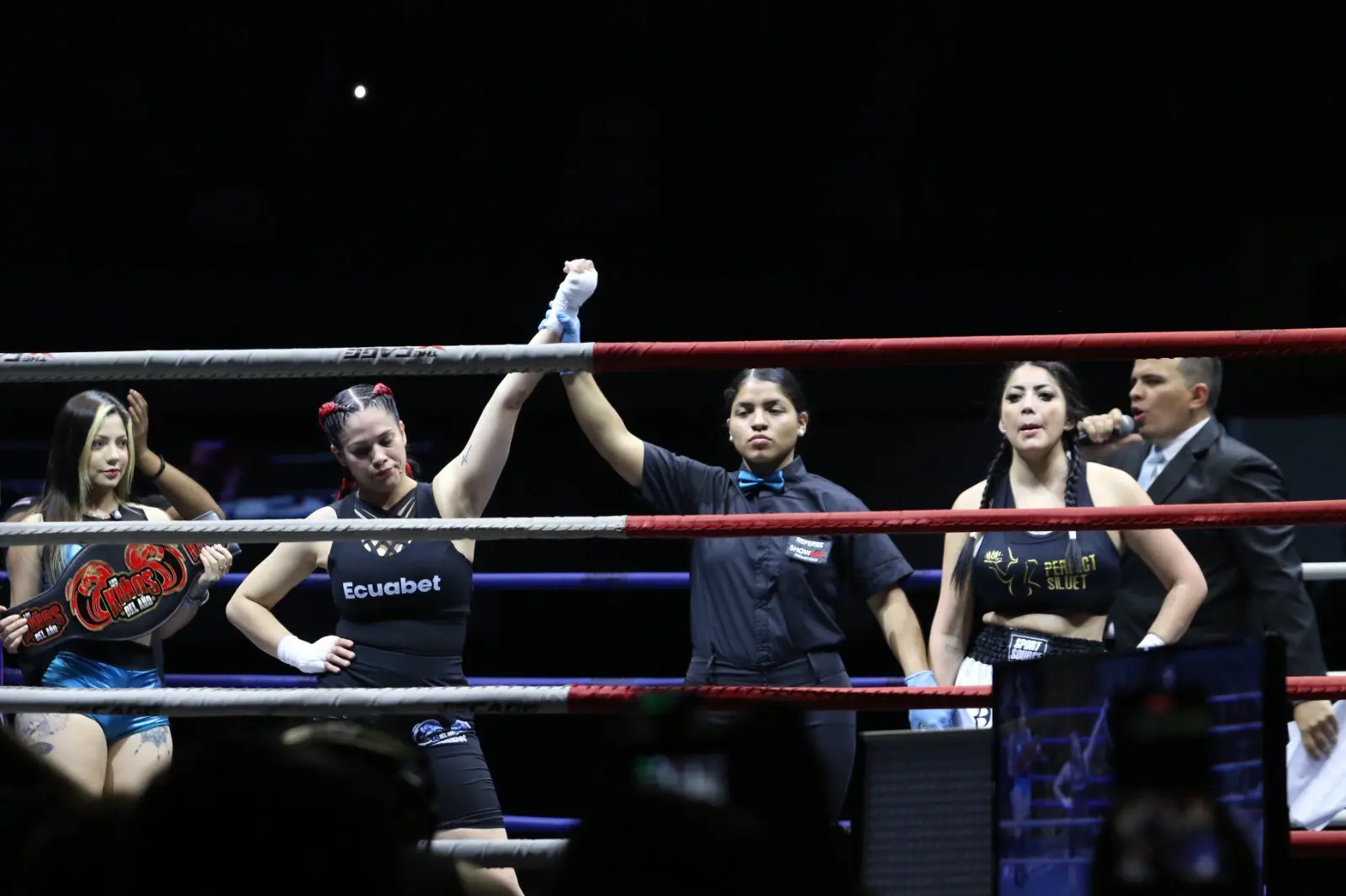 ¡El evento del año: boxeo y fama se fusionan en Guayaquil!- Últimas noticias Ecuador