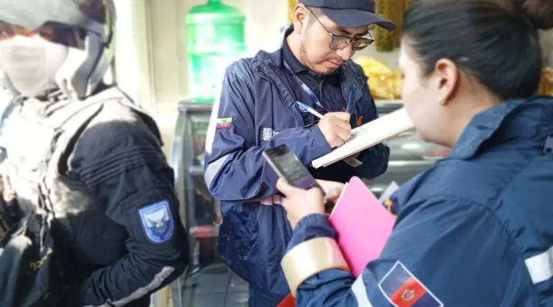 Clausuran carnicería en Quito por permisos falsificados