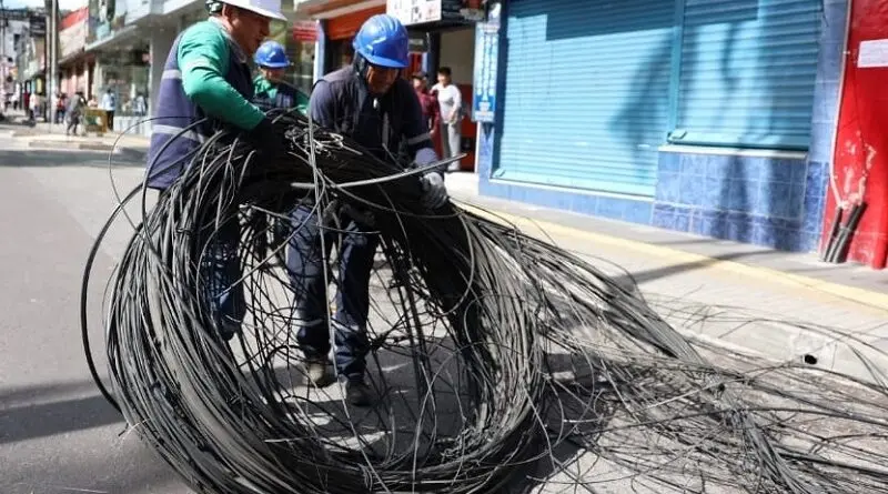 Inicia soterramiento de cables en la av. Ajaví- Últimas noticias Ecuador