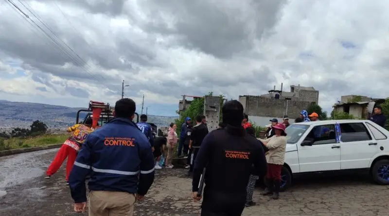 Municipio garantiza distribución gratuita de agua en Quito- Últimas noticias Ecuador