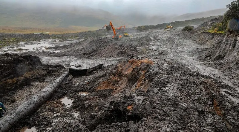Progreso en reparaciones de tubería en La Mica- Últimas noticias Ecuador