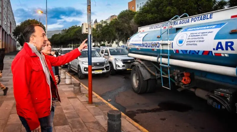 Alcalde supervisa distribución de agua en Quito Sur- Últimas noticias Ecuador