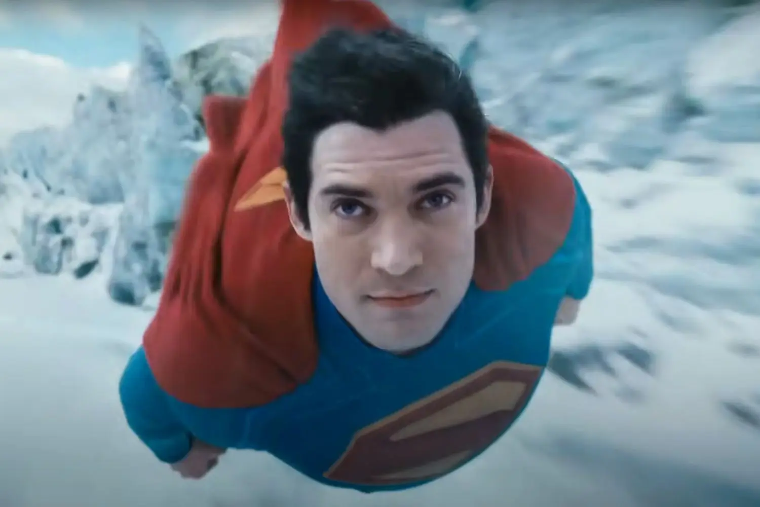 Descubre cómo James Gunn transformó el vuelo de Superman en una experiencia única