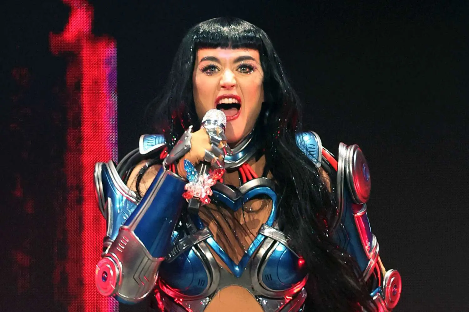 El momento aterrador de Katy Perry en pleno show que dejó a todos boquiabiertos