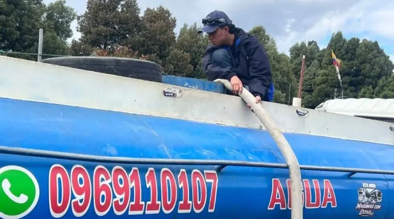 Agua potable llega a mercados del sur de Quito- Últimas noticias Ecuador