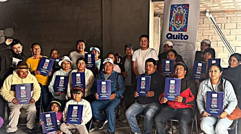 Entrega de títulos de propiedad beneficia a 400 vecinos- Últimas noticias Ecuador