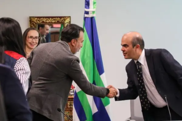 Quito presenta plan de seguridad ante la CAF