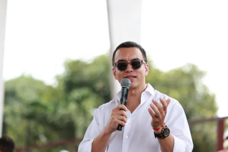 ¡Revuelo en Ecuador! Noboa convoca marcha masiva contra la Corte Constitucional este martes.