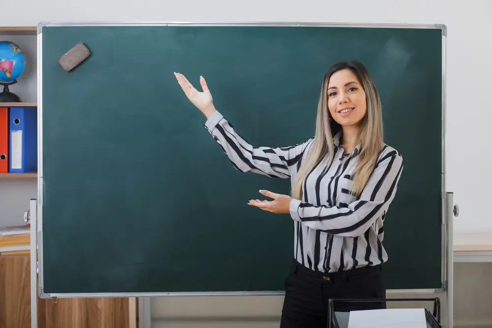 ¡Atención docentes! Ecuador abre miles de vacantes en educación este mes- Últimas noticias Ecuador