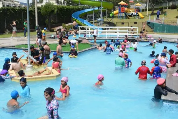 170 niños disfrutan de Balneario La Moya en Los Chillos