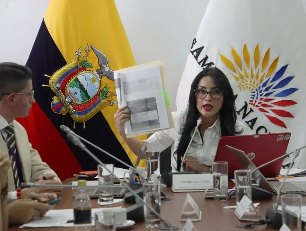 Escándalo en Olón: Sacerdote acusado de abuso infantil ante presión comunitaria y política- Últimas noticias Ecuador