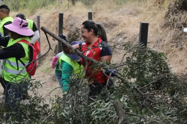 Colaboración comunitaria para prevenir incendios en Quito