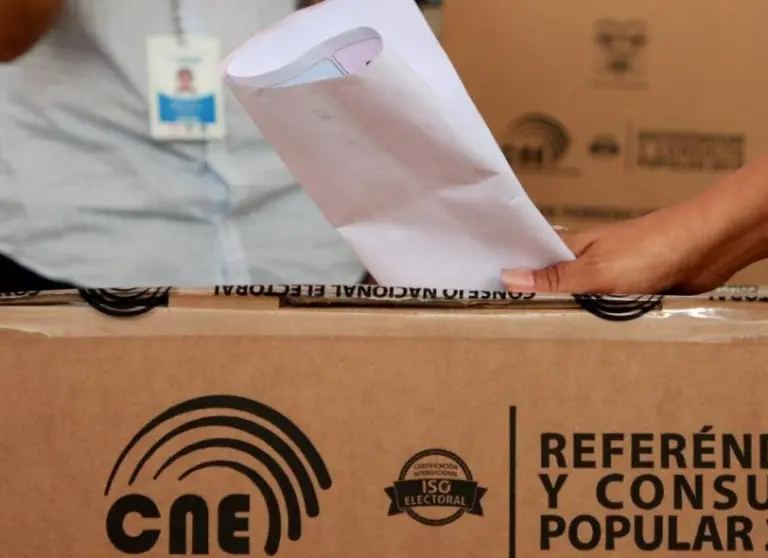 Corte Constitucional aprueba preguntas clave para 2025