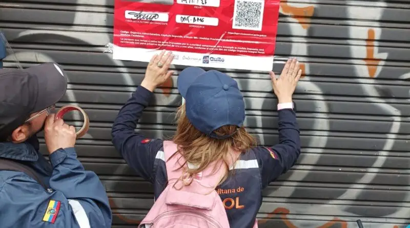 Clausuran licorería clandestina en el Centro Histórico- Últimas noticias Ecuador